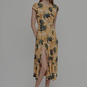 Aritzia babaton Lorence dress
